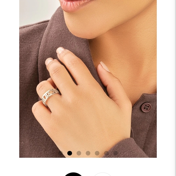 Sterling Forever Roman Numeral Ring Size 7 - Picture 3 of 9